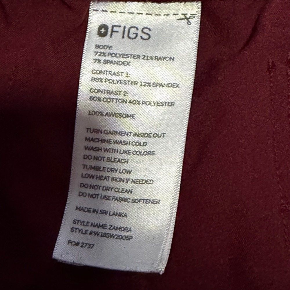 FIGS Burgundy Scrub Set Catarina Top Zamora Joggers Medium Petite Nurse Workwear - Picture 8 of 12